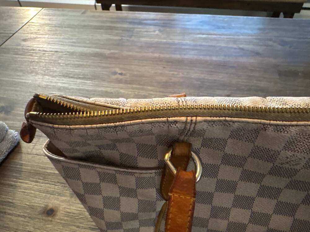 Authentic Louis Vuitton Damier Azur Totally PM Tote Bag - Picture 3 of 7